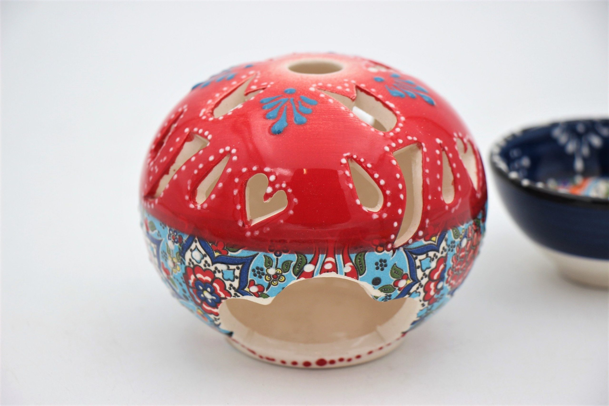 Turkish Ceramic Round Candle Holder Relief Medium 1