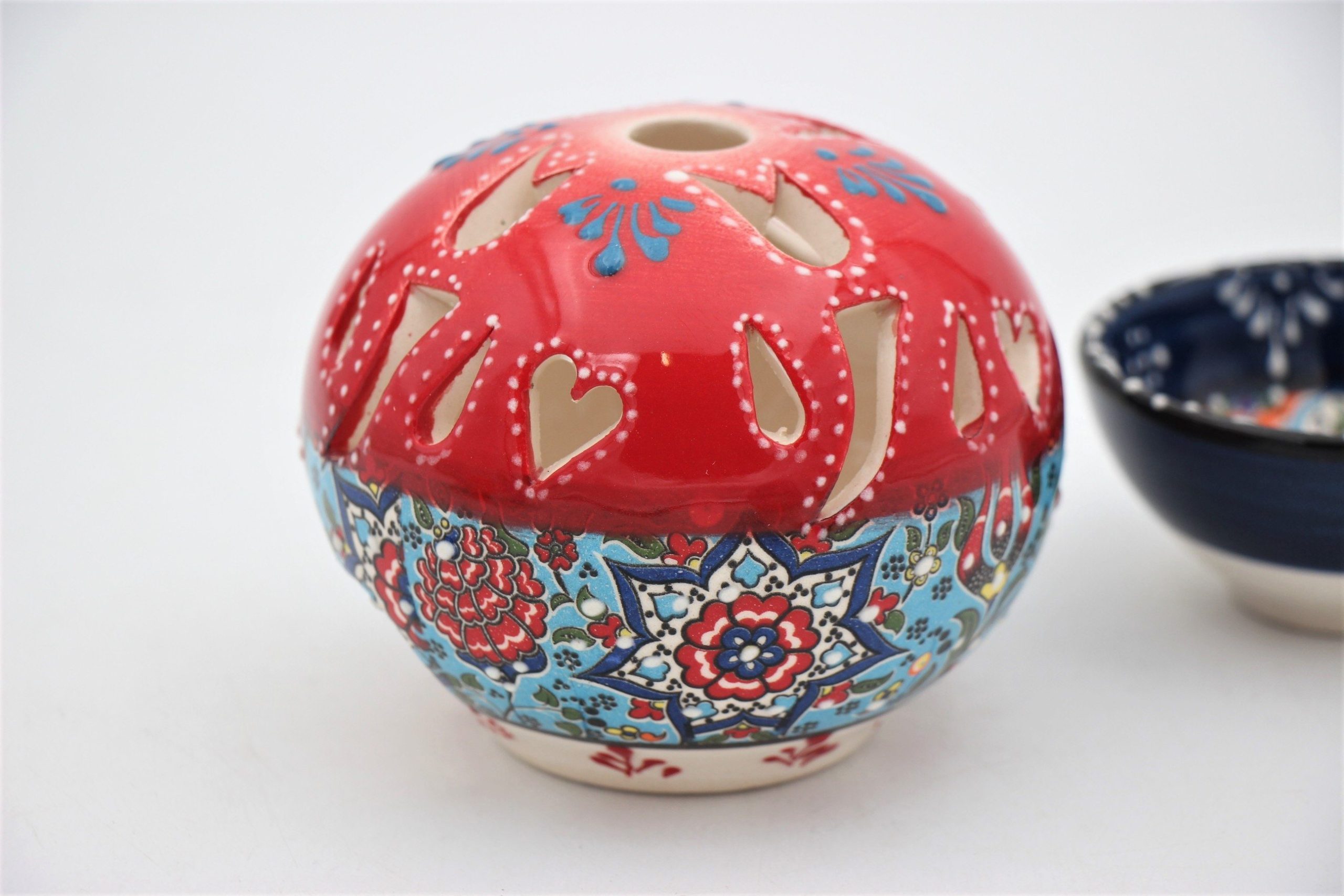 Turkish Ceramic Round Candle Holder Relief Medium 1A
