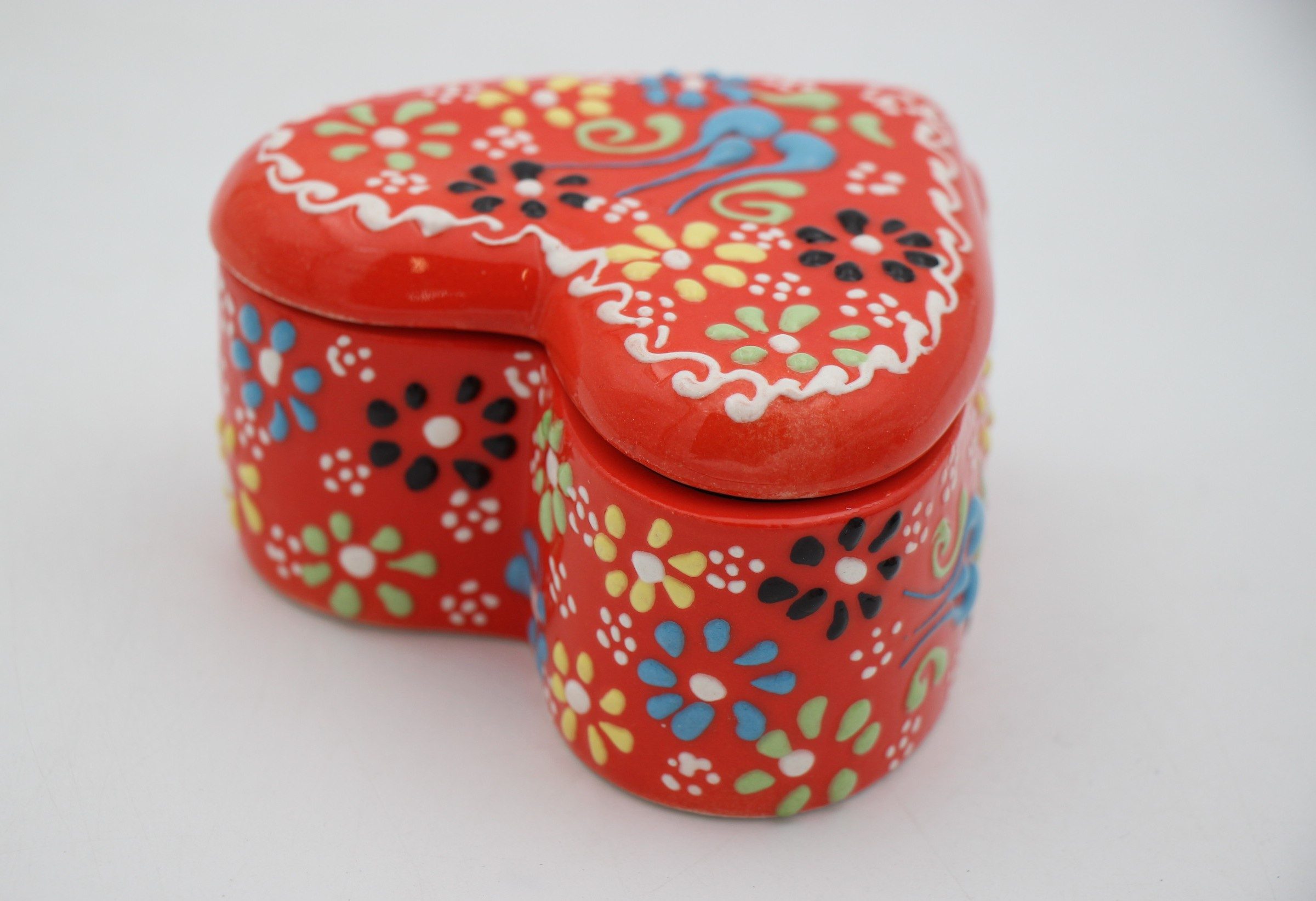 Turkish Hand Painted Ceramic Heart Dish Dantel 1