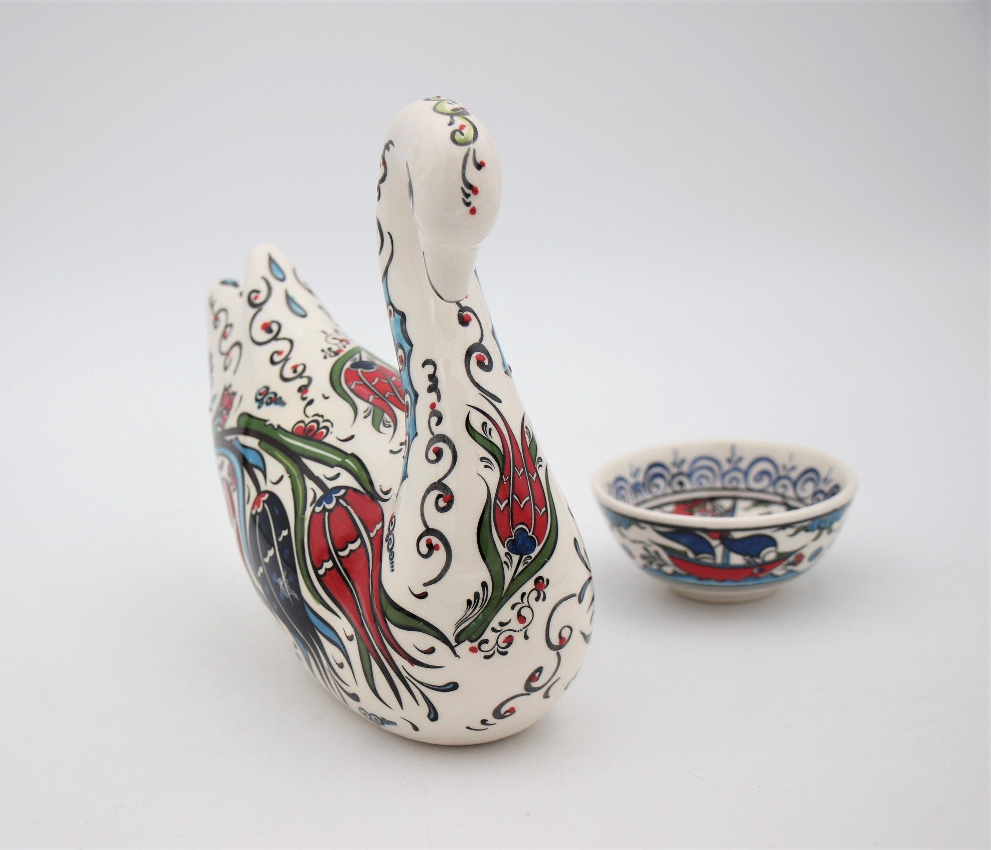 Turkish Handpainted Ceramic Swan Tulip 3A