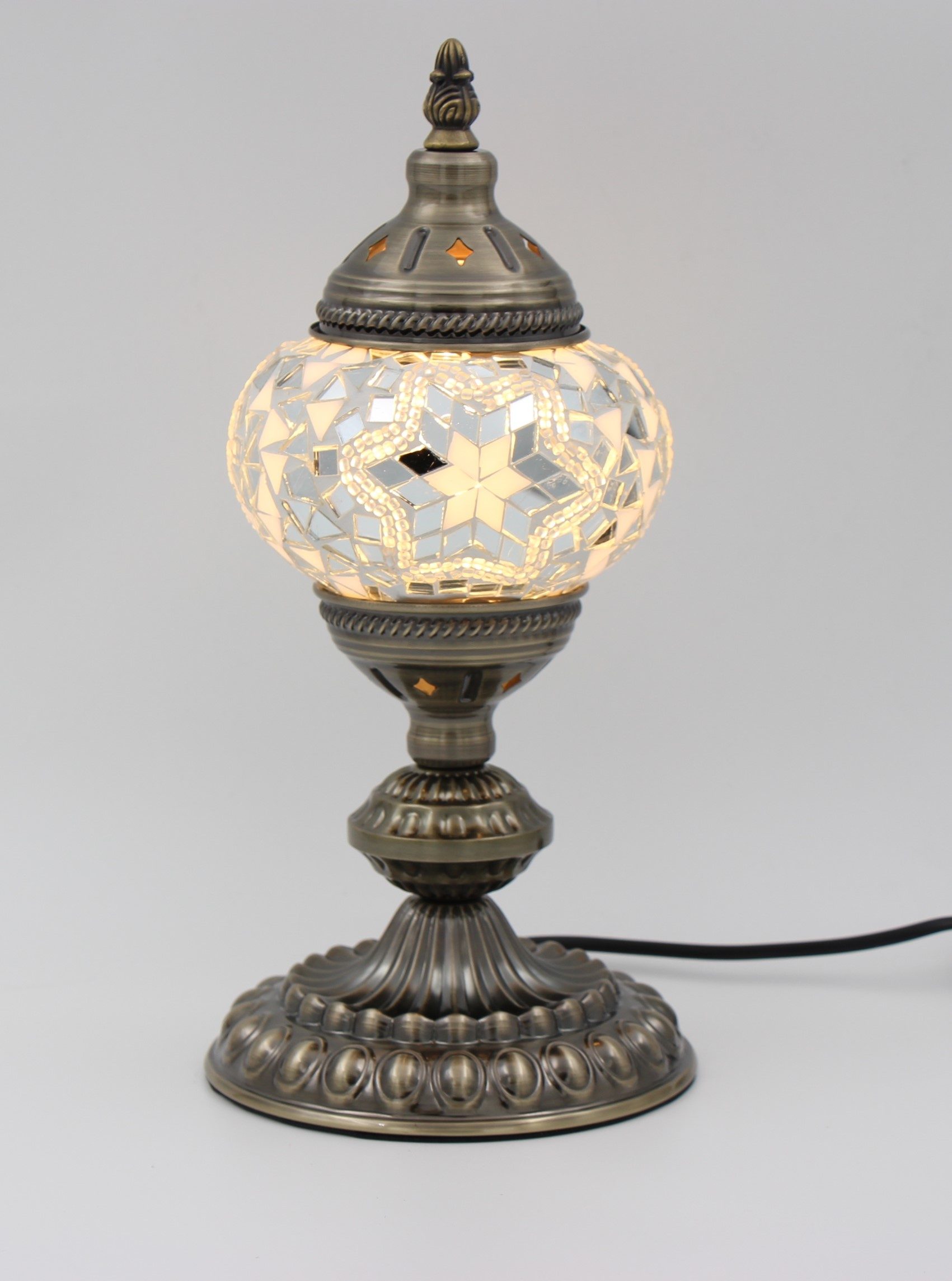Turkish Mosaic Table Lamp White With Large Elegant Base 1
