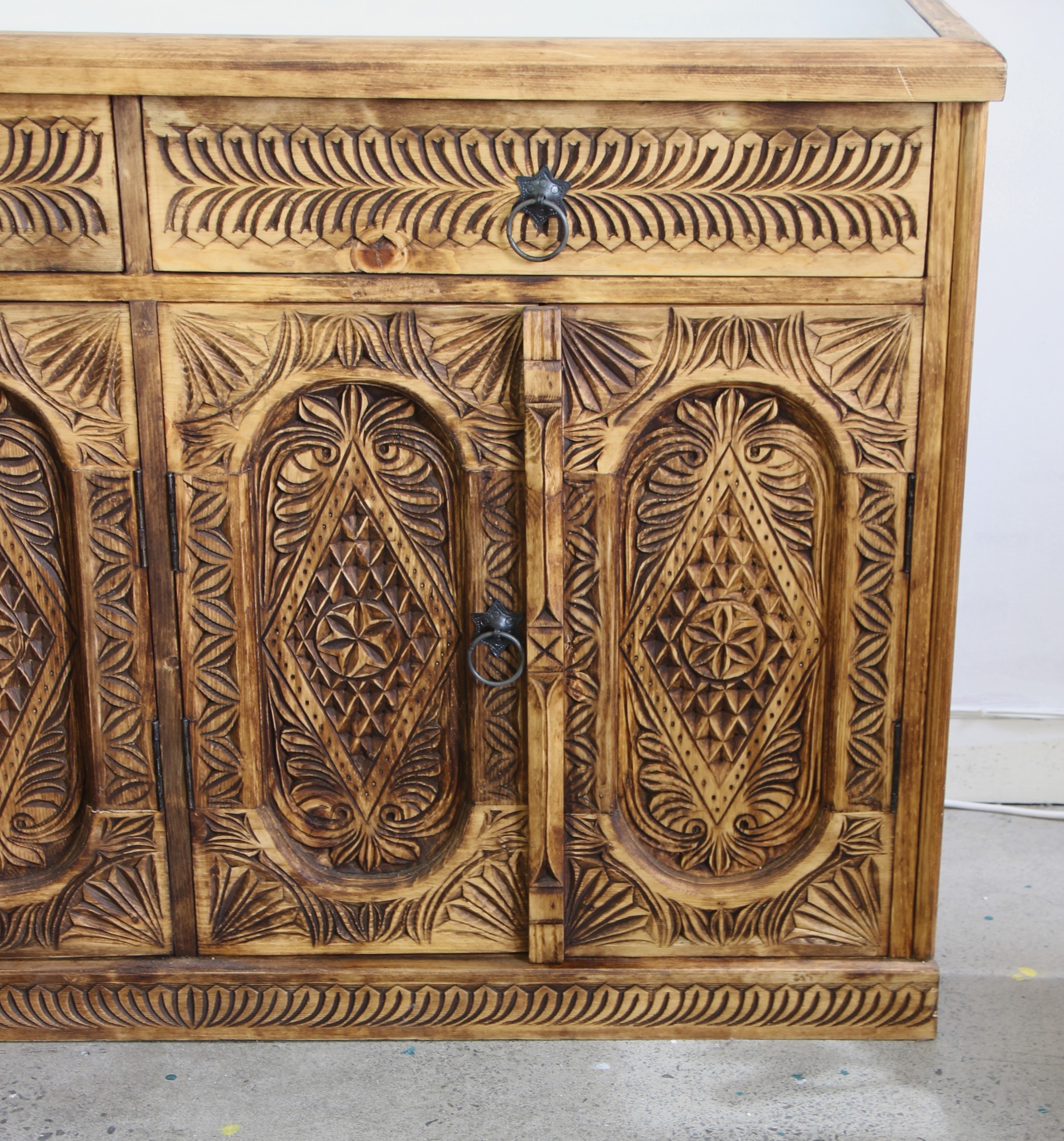 hand carved sideboard unit 2