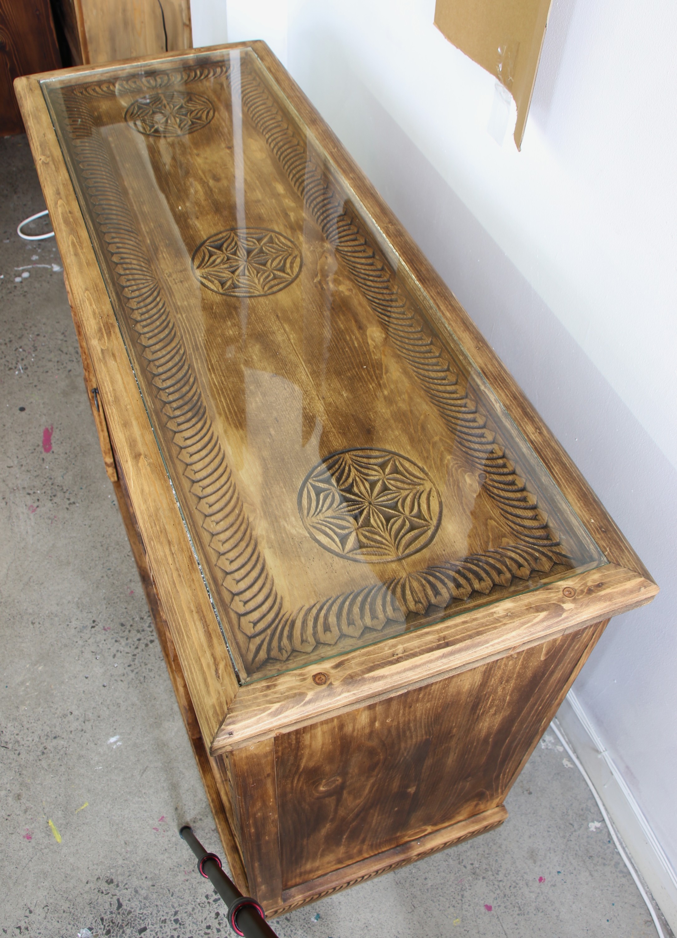 hand carved sideboard unit 6