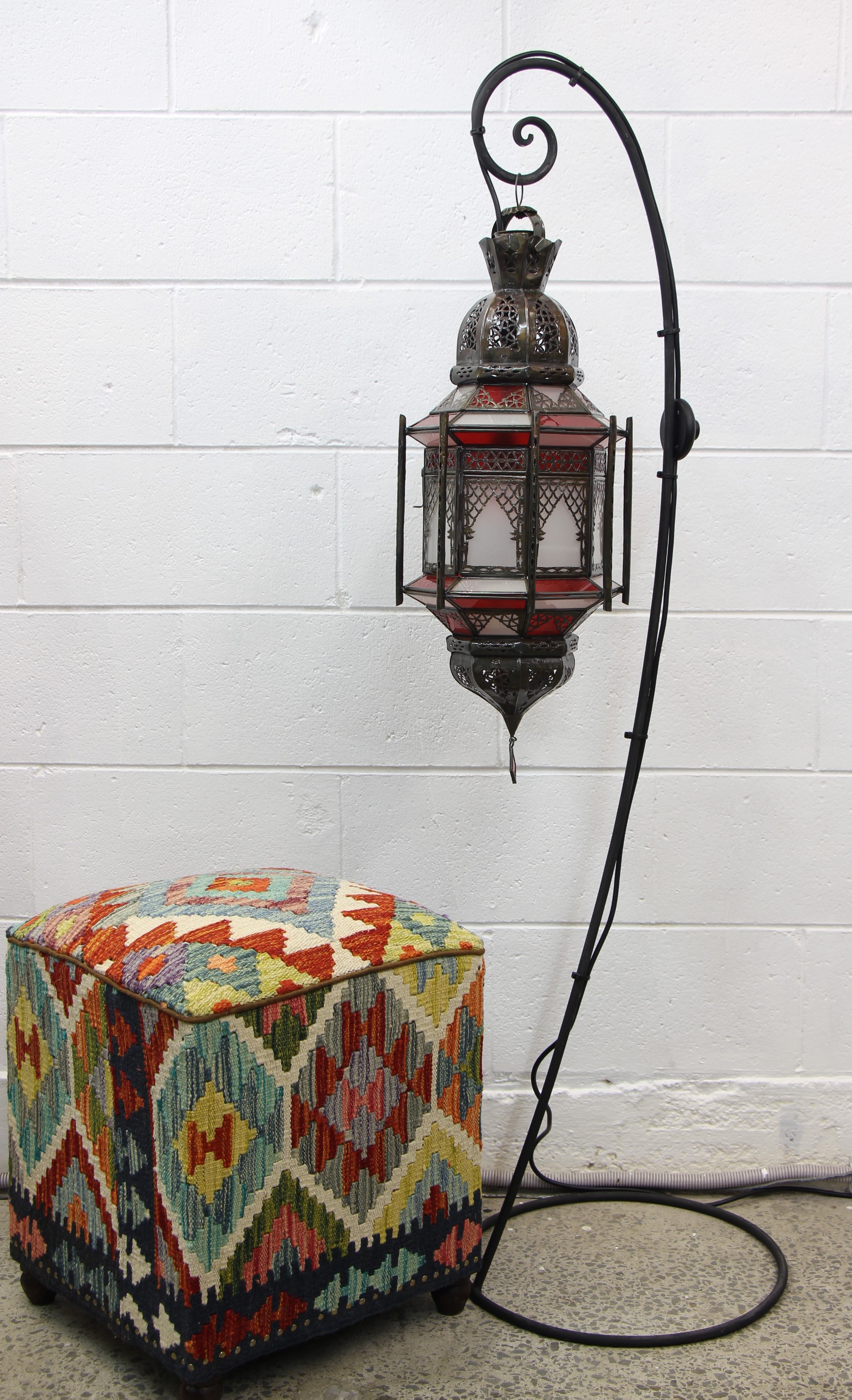 morrocan Cage Lantern Lge Red 1